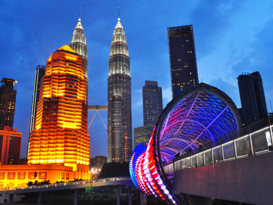 KL’s newest Insta-Worthy Attraction, Saloma Bridge