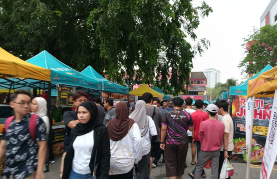 Bazaar Ramadan TTDI: Pesta Makanan yang Membuat Anda Berselera Serta-merta!