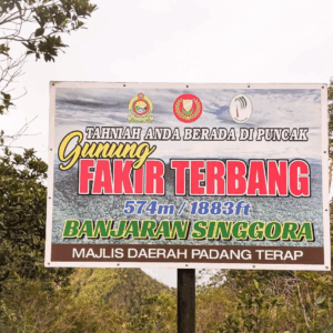 Gunung Fakir Terbang