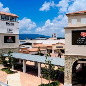 Southern Luxury: Lobster Nasi Lemak and JPO Shopping - Van Tour (HOT)