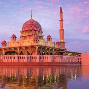 Putrajaya VIP Tour with KLIA Drop-off (RECOMMENDED)